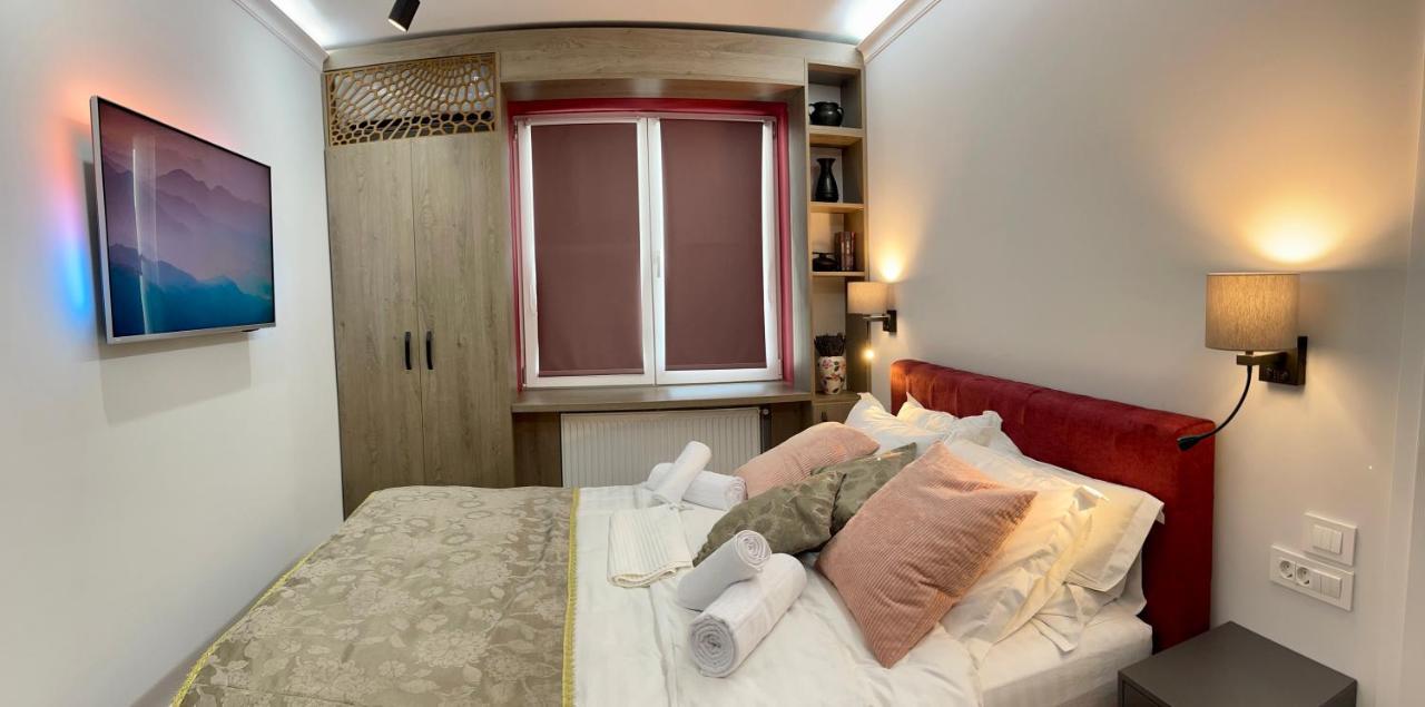 Jeny Boutique Apartment Тыргу-Муреш Экстерьер фото