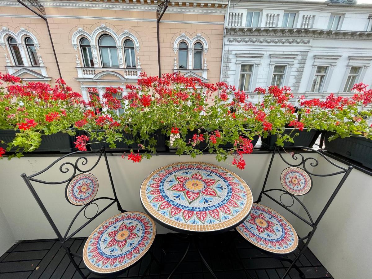 Jeny Boutique Apartment Тыргу-Муреш Экстерьер фото